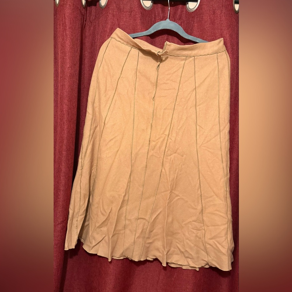 Elegant Tan Women's Skirt